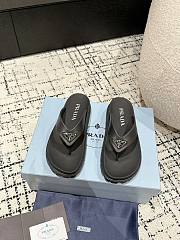 Prada triangle-logo Flip Flops - Unahubs - 2