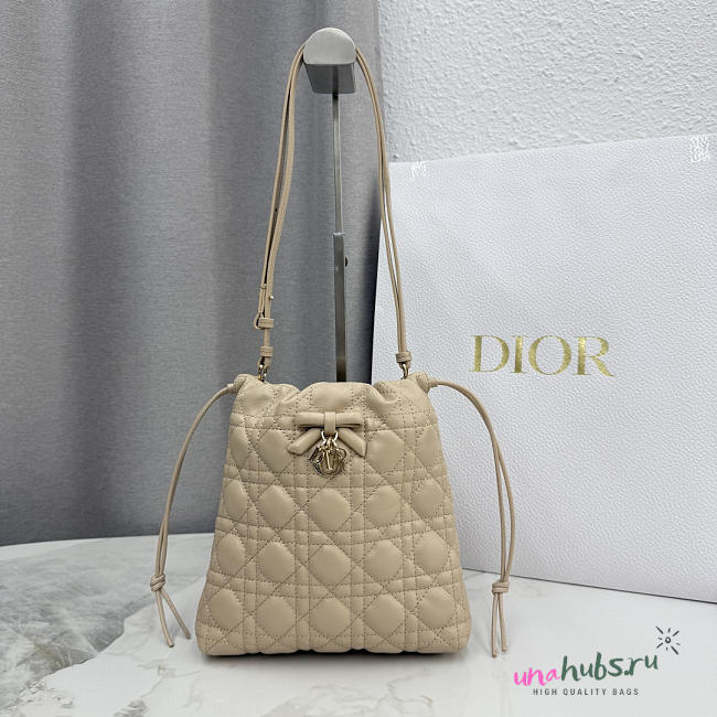 Dior Adiorable Mini Bucket Bag Beige Lambskin 22x20x5.5cm - Unahubs - 1