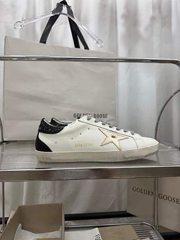 Golden Goose Super-Star with gold star and black 