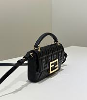 Fendi by Marc Jacobs Baguette Phone Pouch black 18.5x2.5x10cm - Unahubs - 2