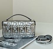 Fendi by Marc Jacobs Baguette Phone Pouch silver 18.5x2.5x10cm - Unahubs - 4