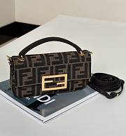 Fendi by Marc Jacobs Baguette Phone Pouch 18.5x2.5x10cm - Unahubs - 1