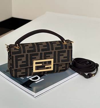 Fendi by Marc Jacobs Baguette Phone Pouch 18.5x2.5x10cm - Unahubs