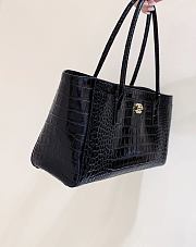 Chanel Small Shopping Bag Crocodile Calfskin Gold black 39x20x13cm - 3