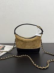 Chanel Clutch with chain Brown Suede 17.5x17.5x7.5cm - 2