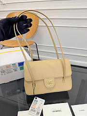 Chanel Small Flap Bag beige Calfskin Gold 22x15x7cm - Unahubs - 1