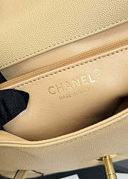 Chanel Small Flap Bag beige Calfskin Gold 22x15x7cm - Unahubs - 5
