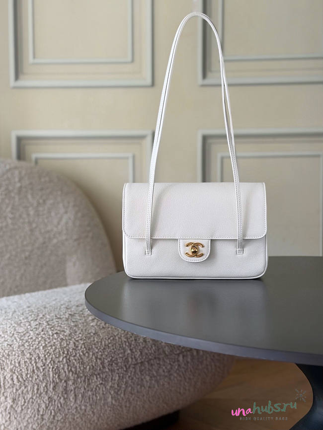 Chanel Small Flap Bag white Calfskin Gold 22x15x7cm - Unahubs - 1