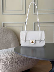 Chanel Small Flap Bag white Calfskin Gold 22x15x7cm - Unahubs - 1