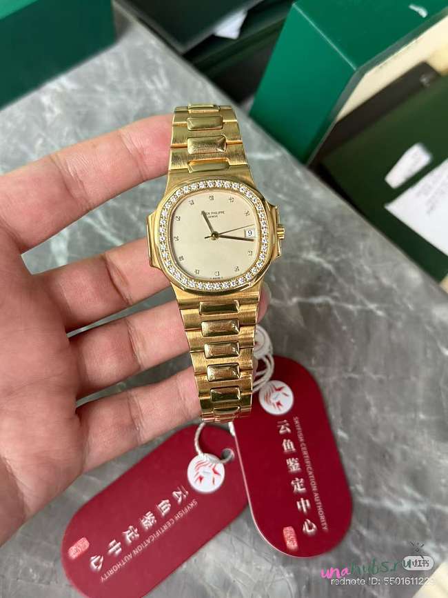 Patek Philippe Nautilus gold - 1