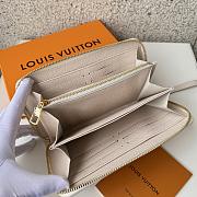 Louis Vuitton Zippy Wallet Dream Beige 19.5cm - 3