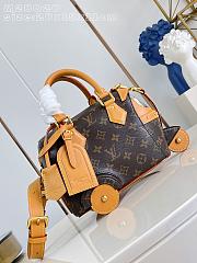 Louis Vuitton Rickshaw Wearable Wallet 28x18x11cm - Unahubs - 1