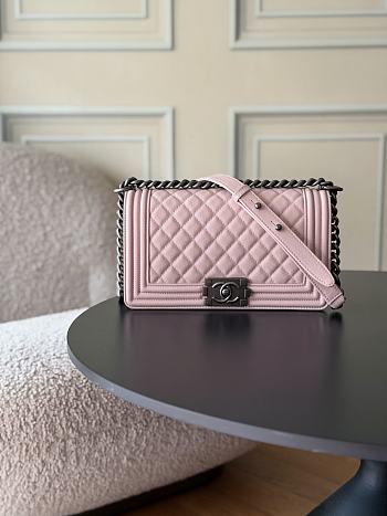 Chanel Boy Bag Pink Caviar silver 25cm