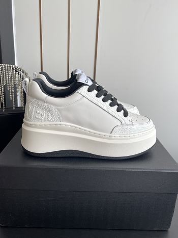 Chanel White Sneaker 03