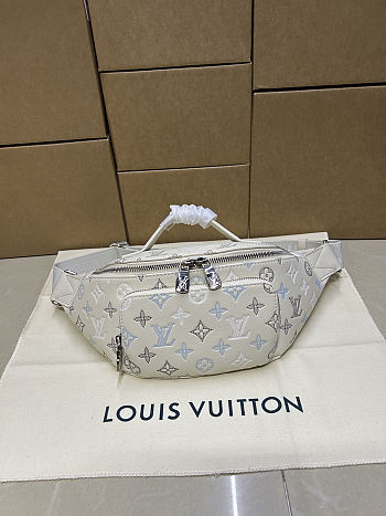Louis Vuitton Rush Bumbag Ecru White 30x15x8cm
