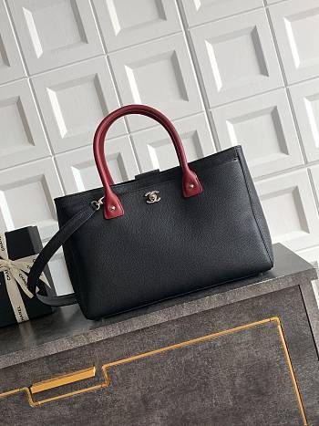 Chanel Executive leather tote black 36x24x14cm