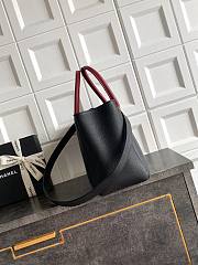 Chanel Executive leather tote black 36x24x14cm - 4