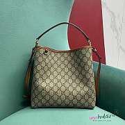 Gucci GG Emblem Medium Bucket bag - 25x25x15.5cm - 1