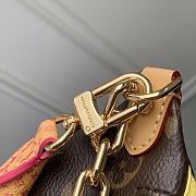 Louis Vuitton Bumbag Monogram Yellow 30x15x8.5cm - 3