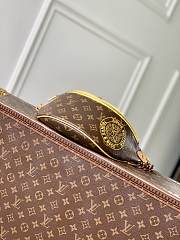 Louis Vuitton Bumbag Monogram Yellow 30x15x8.5cm - 2