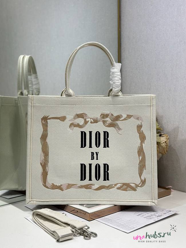 Dior Large Book Tote 42cm - 1