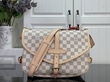 Louis Vuitton Saumur PM white Damier Shoulder Bag 28x11x20cm