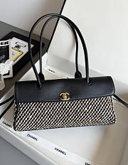 Chanel East West Shopping Tote Black Calfskin Tweed 30.5x15x11.5cm - 1