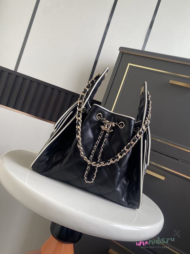 Chanel 25 Handbag Lambskin Black 30x26x14cm - 1