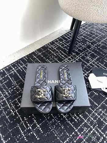 Chanel Lambskin Quilted Gold CC Logo Slides 