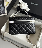 Chanel Vanity Chain Black White Lambskin 19.5x17x5cm - 4