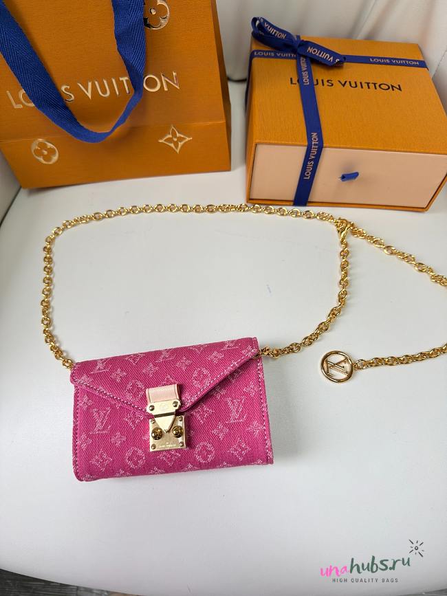 Louis Vuitton Pouch Metis Belt Pink 20cm - 1