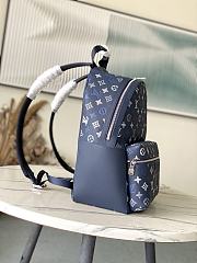 Louis Vuitton Discovery Backpack PM Navy Blue 40x30x20cm - 4