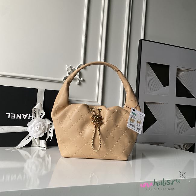 Chanel New 26c Hobo Bag Beige Lambskin 32x24x12cm - 1