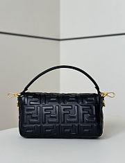 Fendi Baguette Bag Black 27x15x5cm - 4