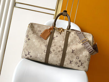 Louis Vuitton Keepall Bandoulière 50 Beige 50x29x23cm