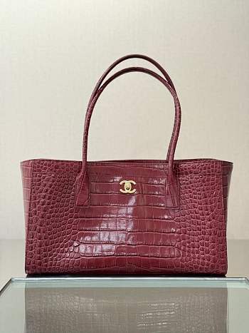 Chanel Small Shopping Bag Crocodile Calfskin Gold burgundy 39x20x13cm