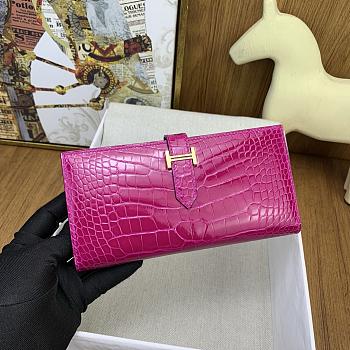 Hermes Wallet Fuchsia Crocodile 17.5x9cm