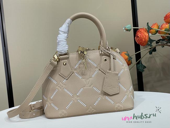 Louis Vuitton Alma BB Hazelnut Couture 23.5cm - 1