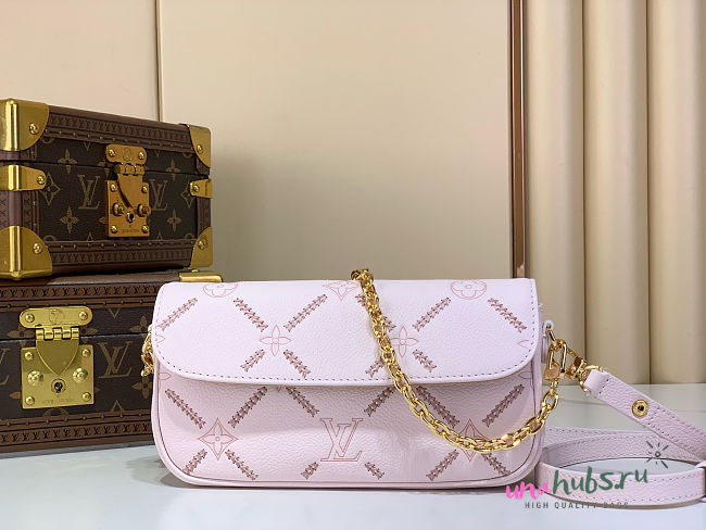Louis Vuitton Wallet On Chain Ivy Light Bliss Couture 23.5x12x4.3cm - 1