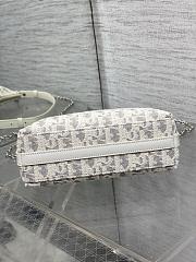 Dior 30 Montaigne Diorling Mini Bag Latte Gray 21x17x7cm - 5