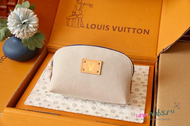 Louis Vuitton Pochette Cosmétique PM 19x12x6cm - 1