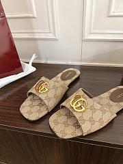 Gucci slide sandal with Double G - 3