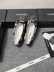 Chanel pony hair cap-toe CC ballerina flats - 4