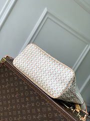Louis Vuitton Neverfull MM Stamp Nude Rose 47x28x14cm - 4