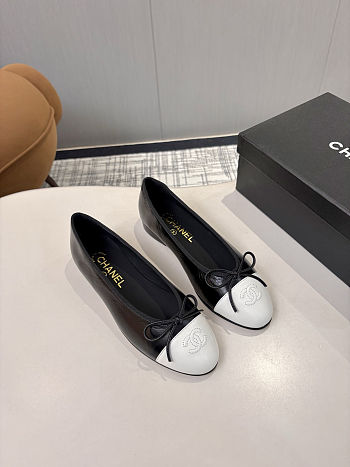 Chanel Ballerina Black White Flat
