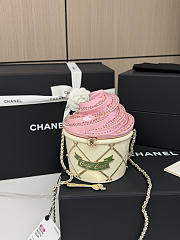 Chanel 26C Ice Cream Minaudière 15x12cm - 1
