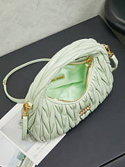 Miu Miu Wander matelassé hobo bag 20x23x6cm - 4