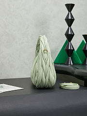Miu Miu Wander matelassé hobo bag 20x23x6cm - 5