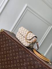 Louis Vuitton Wallet on Chain Ivy 23.5x12x4.3cm - 4