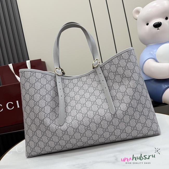 Gucci GG Emblem medium tote bag in grey - 38x25.5x15cm - 1